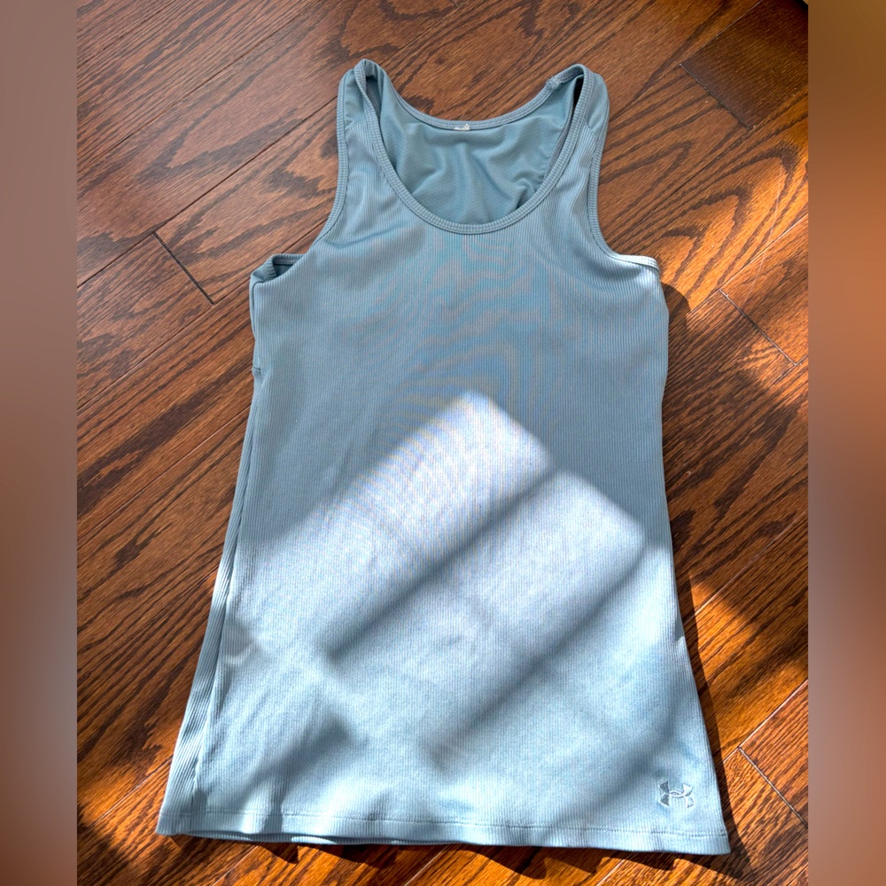 Ribbed blue athletic tank top from under armour